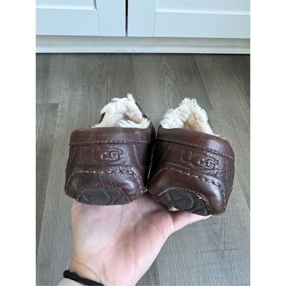 UGG Australia Men’s Leather Moccasin Faux Fur Lined Slipper 5396 US 9 Dark Brown main image 8